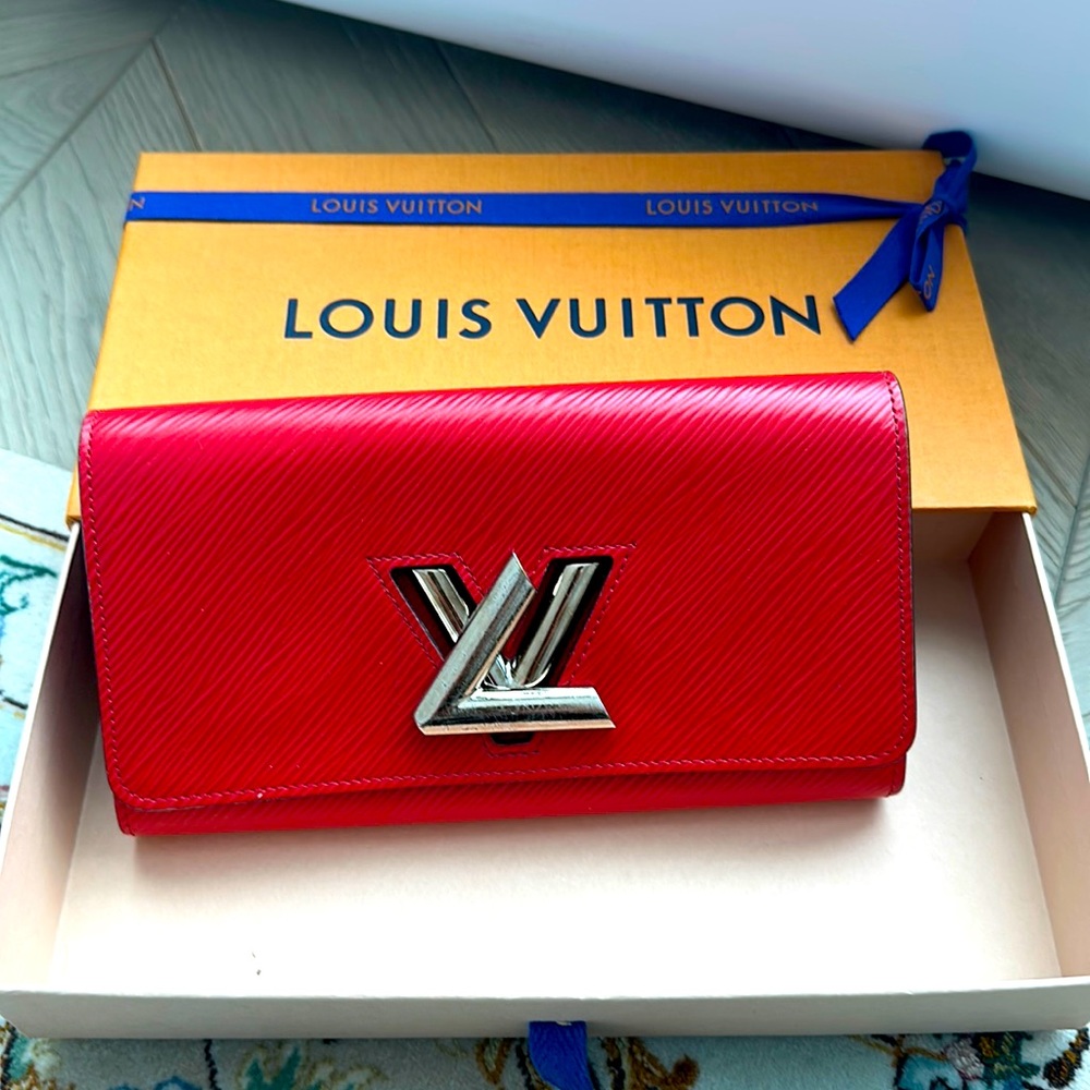 Authentic LV wallet in good used condition
